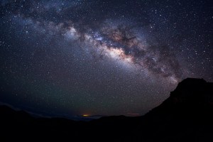 Stars Above Haleakala, Haleakala National Park, Maui, HI by thedaintyheart | CC BY 2.0 